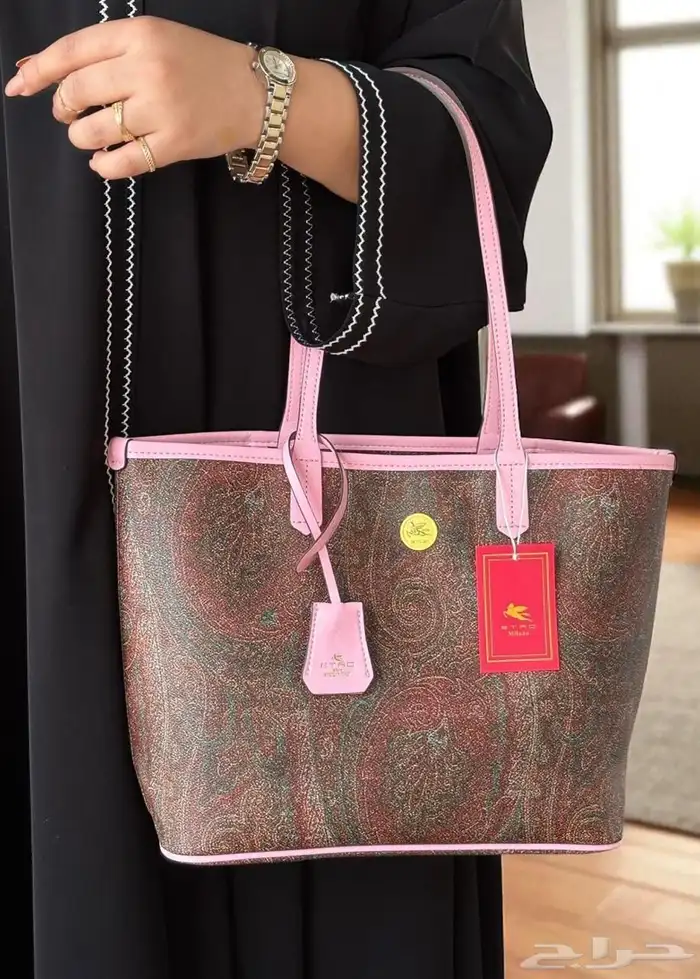 شنط درجه أولى جميع الماركات بأسعار مناسبه للدوامات وللجامعه 36