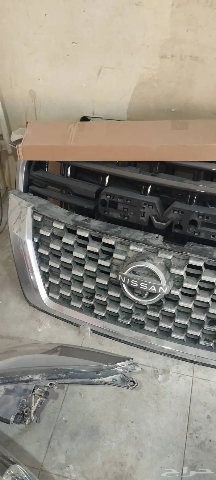 للبيع شبك جيب باترول بلاتينيوم اصلي وكاله نضيف من 2020-2024 1