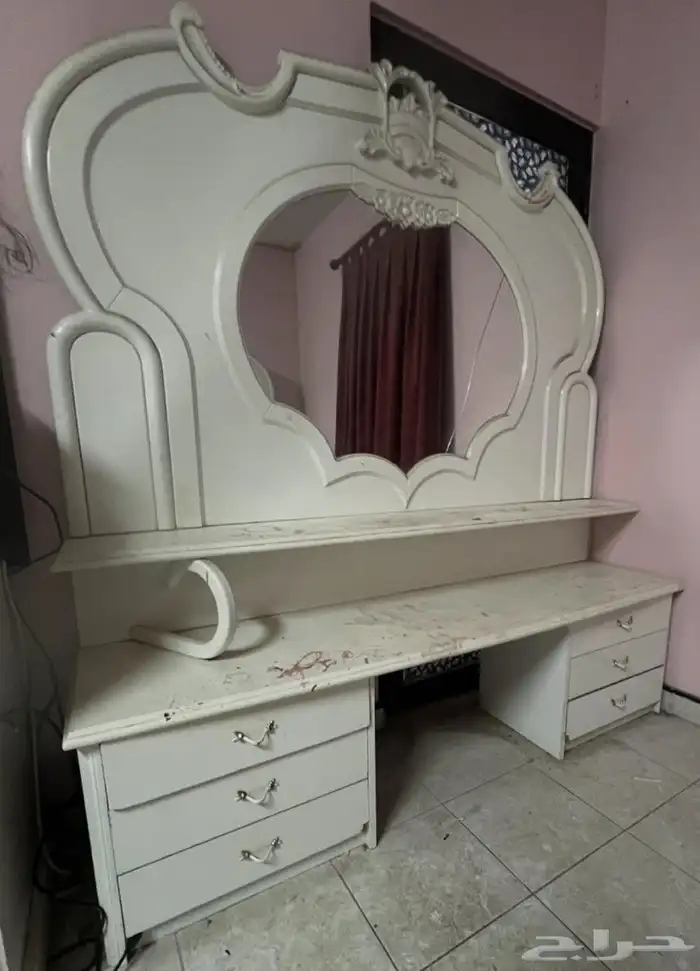 اغراض للبيع مستعجل بسبب الانتقال . 1