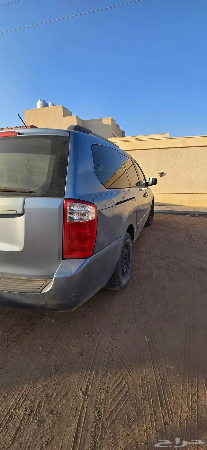 كيا كرنفال 4