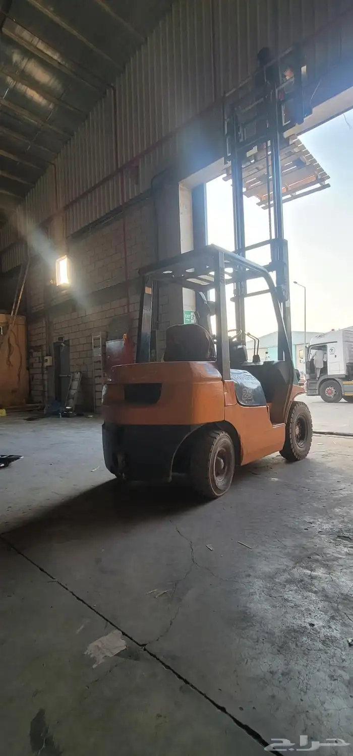 فوركلفت وكرينات وسيزرلفت تلهندر GCB مان لفت للايجار الشهري 3