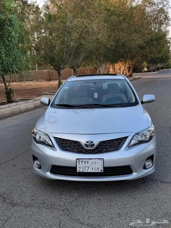 تويوتا كورولا 2011 فل كامل 1