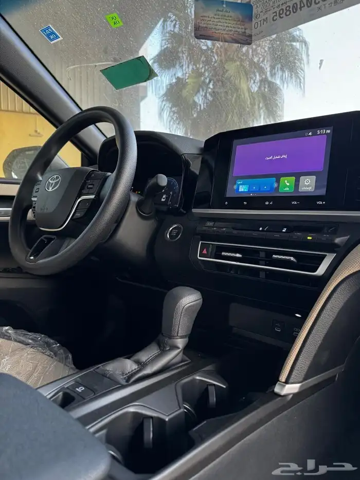 تويوتا كامري E 2025 اصفار 18