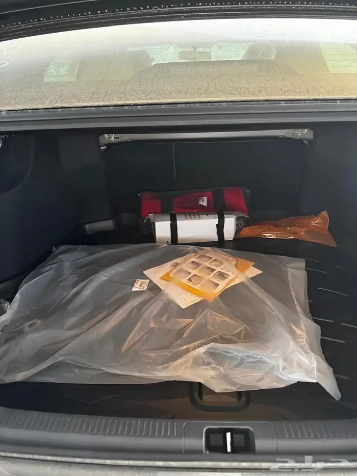 تويوتا كامري E 2025 اصفار 20