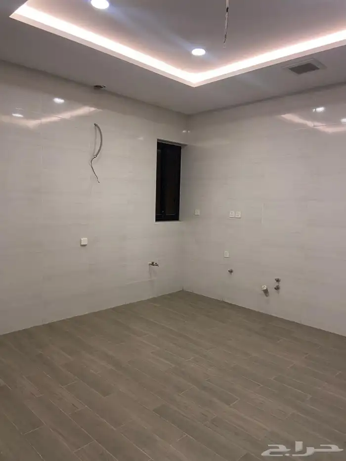 فيلا روف وشقق للبيع في ولي العهد 1 2