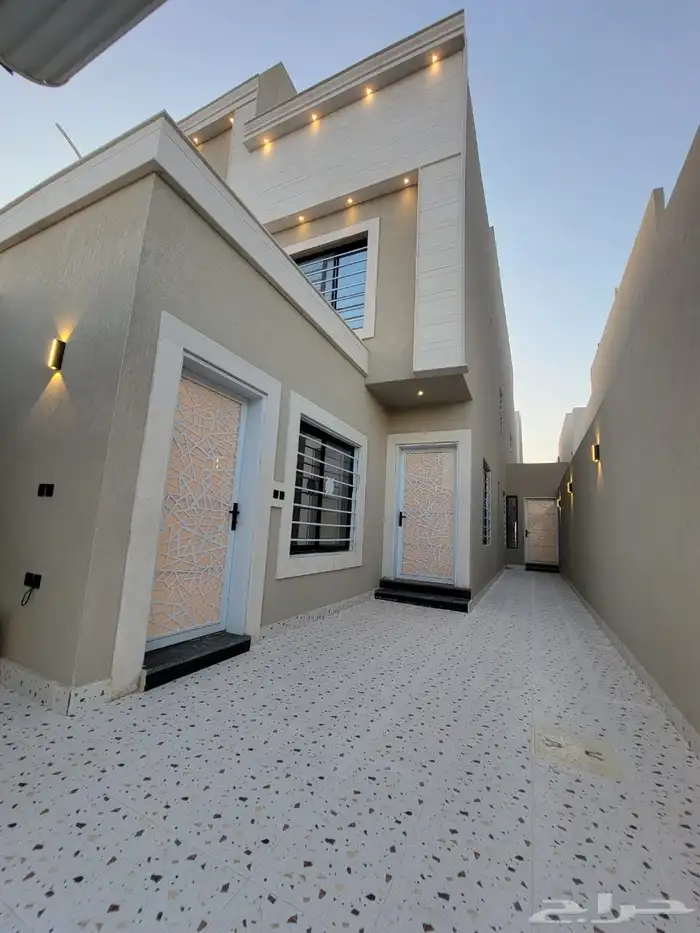 للبيع دور ارضي فخامه مقابل ممشى ومسجد الشفاء حي بدر 0