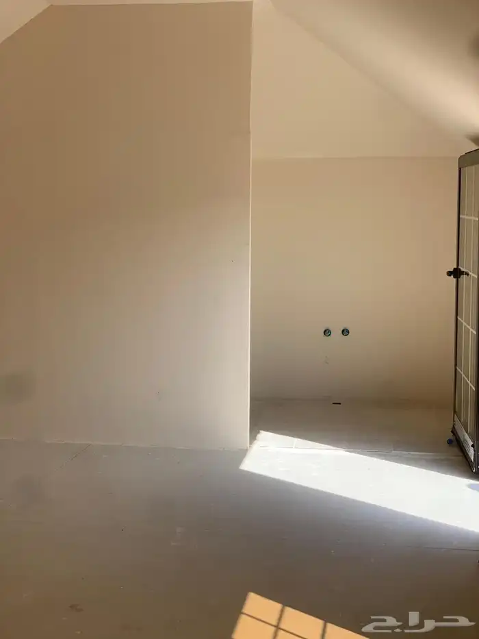 بركس 4 بي 8 للبيع جديد مجلس وحمام ومطبخ شامل كل شي 5