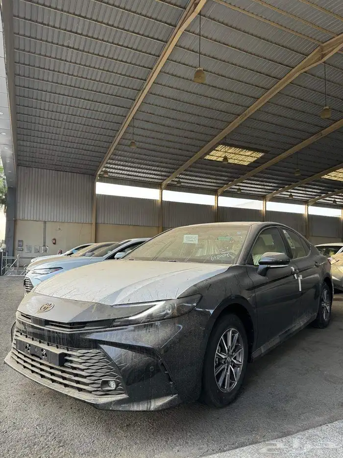 تويوتا كامري E 2025 اصفار 0