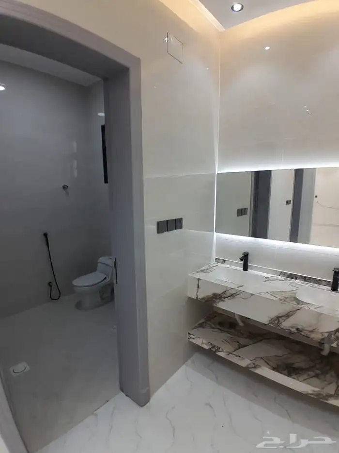 للبيع شقه دور ارضي بمدخل سيارة من 6غرف ب 550الف 15