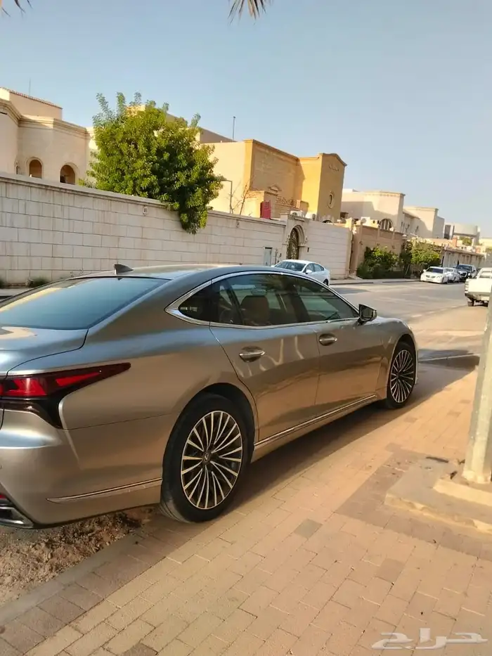 لكزس 2024 شهر 4. السوم 280 الف 7