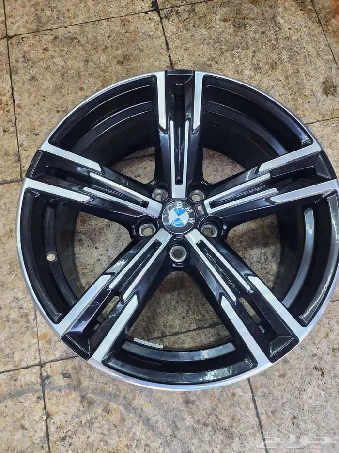 جنوط بي إم دبليو الفئه الثاله اصلي وكالة مقاس 18 موديل 2024 3