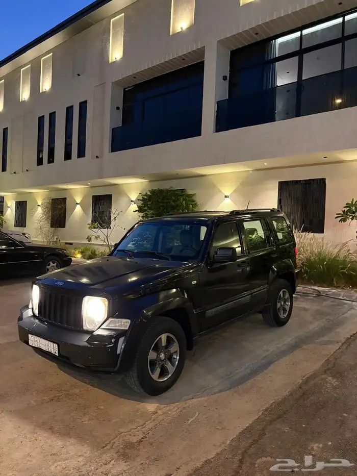 جيب سبورت شروكي ليبرتي 0