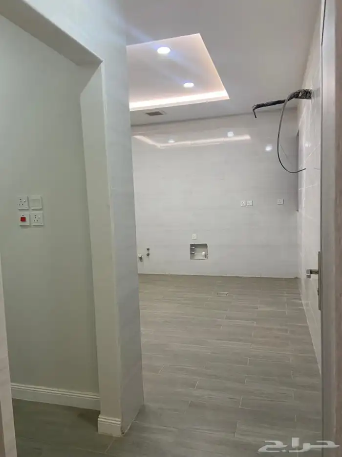 فيلا روف وشقق للبيع في ولي العهد 1 4