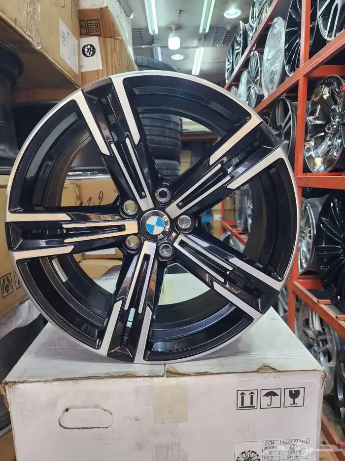 جنوط بي إم دبليو الفئه الثاله اصلي وكالة مقاس 18 موديل 2024 1