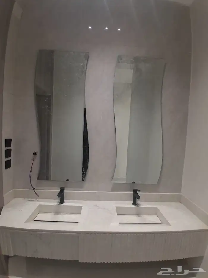 للبيع شقه دور ثاني مع سطح مستقل بحي قرطبة ب550الف 10