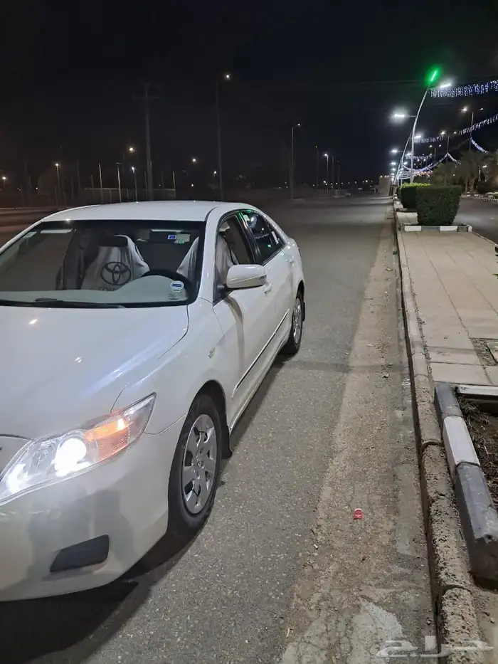 كامري 2011 للبيع بنزين جري اوتوماتيك بير سوسته تجميليه بسيطه 6