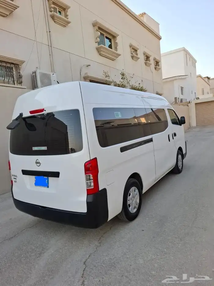 نيسان اورفان سقف عالي 2017 3