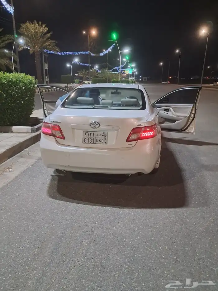 كامري 2011 للبيع بنزين جري اوتوماتيك بير سوسته تجميليه بسيطه 0