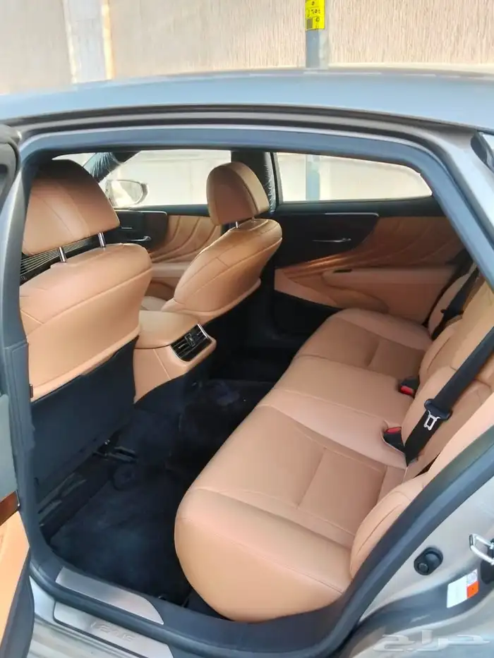 لكزس 2024 شهر 4. السوم 280 الف 4