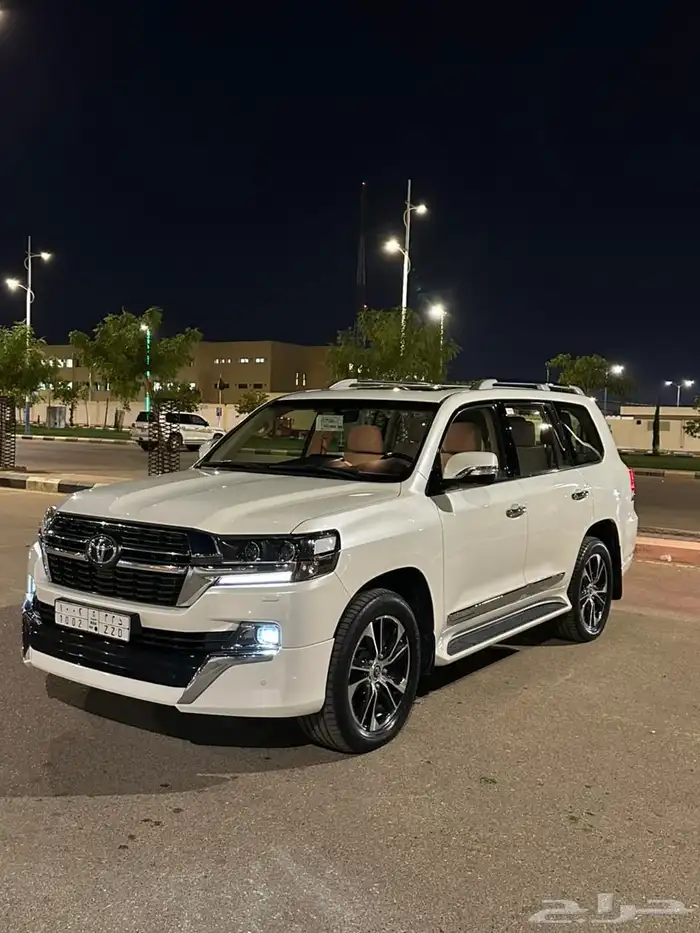 للبيع جيب 2021 ترونق وكاله ماشي 57 فقط 4