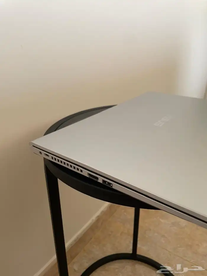 كمبيوتر لابتوب نوع أسوس  ASUS 3