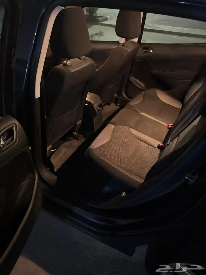 بيجو هاتشباك 2