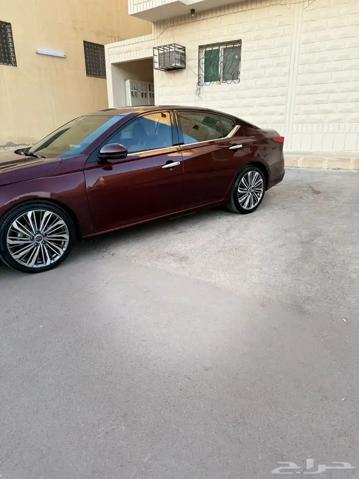 التيما 2023 SV 1