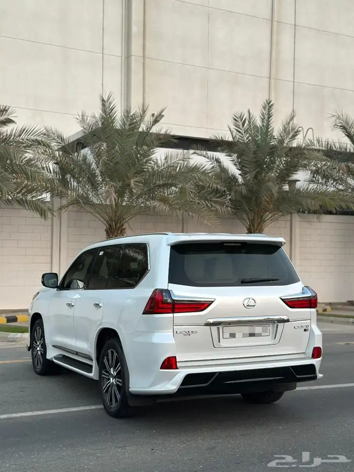 لكزس LX570 2021 سعودي شبه جديد 11