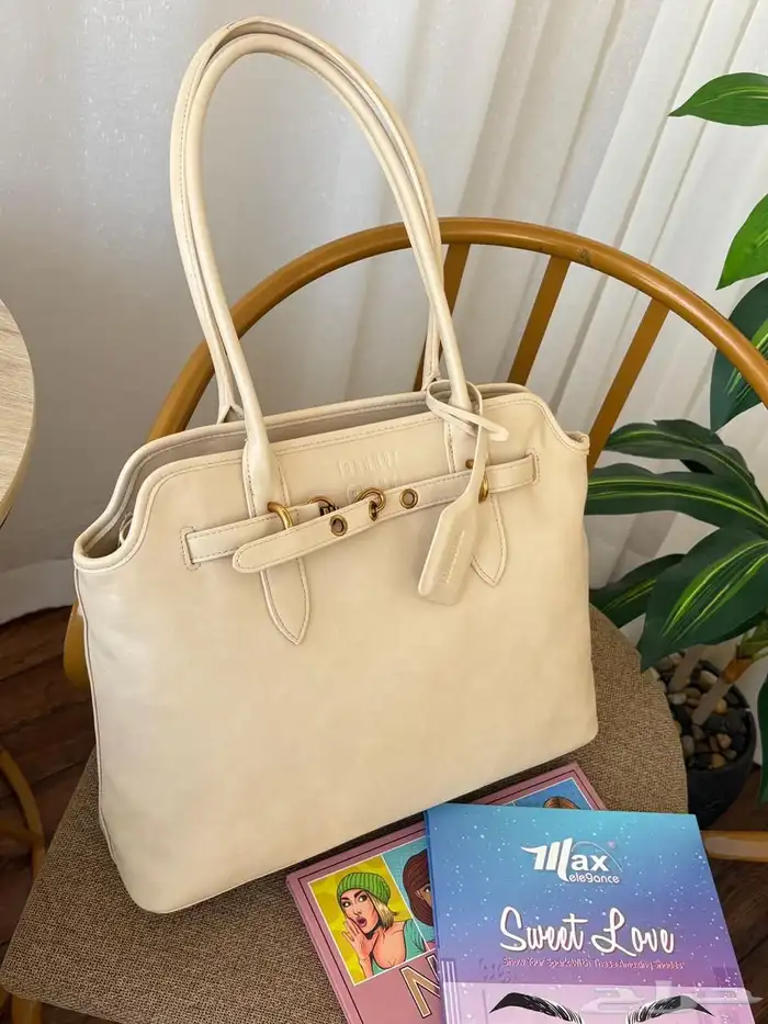 شنط درجه أولى جميع الماركات بأسعار مناسبه للدوامات وللجامعه 20