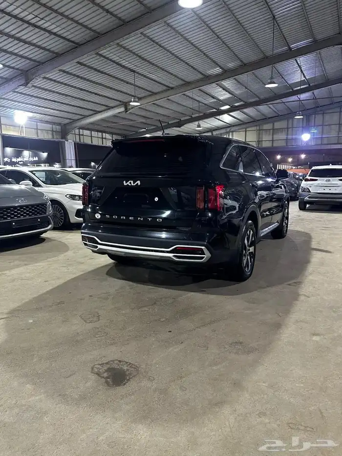 كيا سورنتو اسود 2022 ديزل بطاقة جمركية وارد كوريا 5