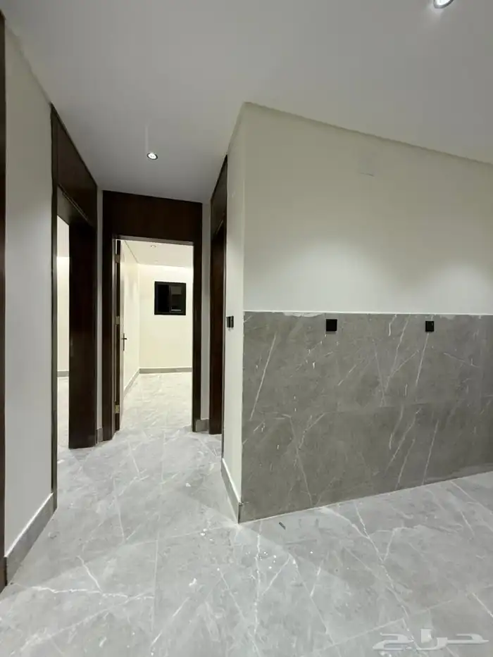 للبيع روف علوي الفلاح مدخل خاص 8