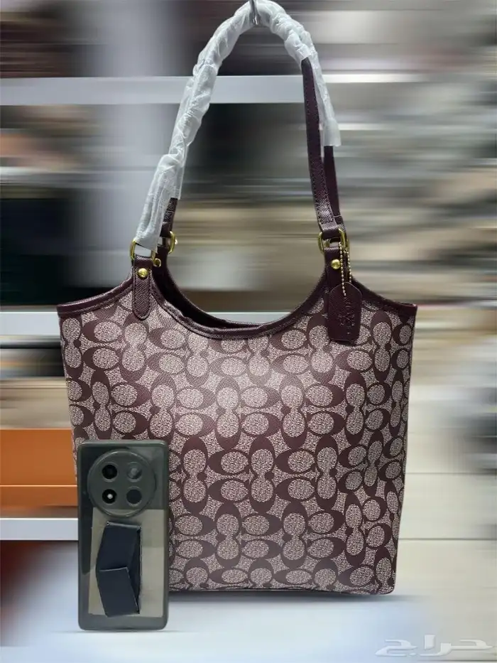 شنط درجه أولى جميع الماركات بأسعار مناسبه للدوامات وللجامعه 33