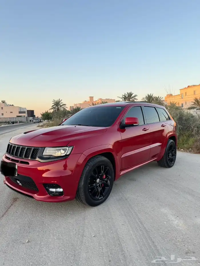 جيب جراند شروكيSRT 2015 10