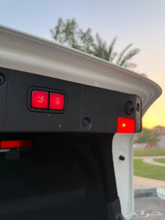 مرسيدس ( S350 ) الموديل 2010 مخزن نظيف 29