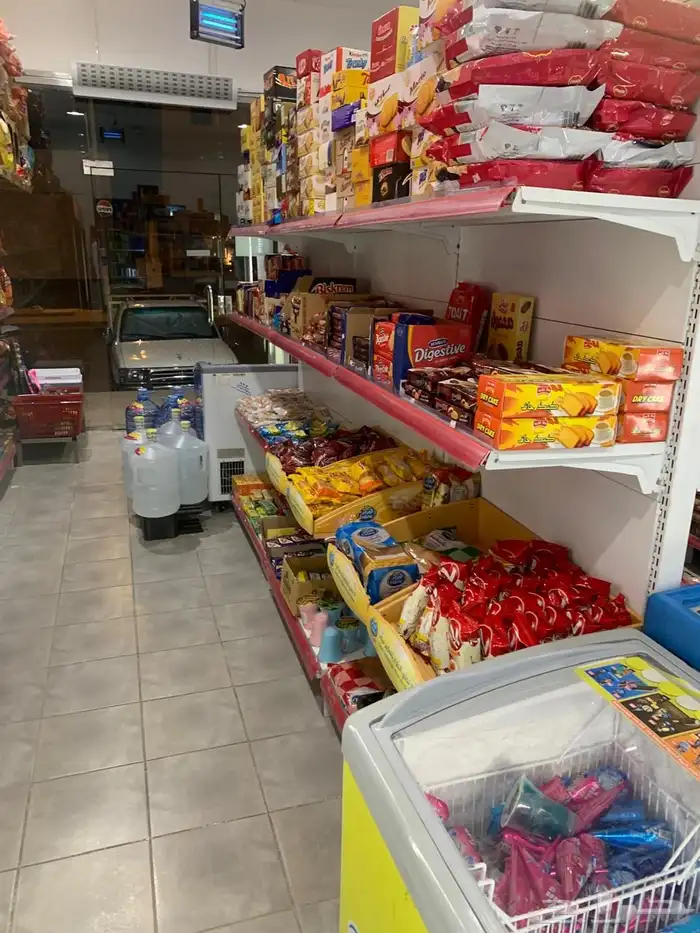 تموينات للتقبيل بكامل اغراضها وبضاعتها 7