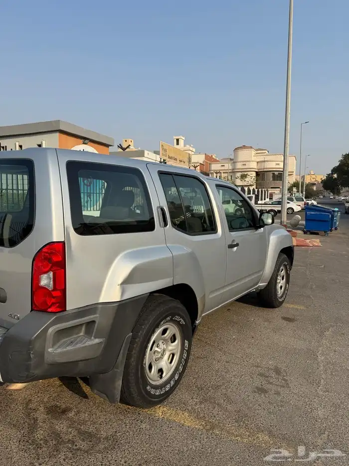 نيسان اكستيرا 2011 4