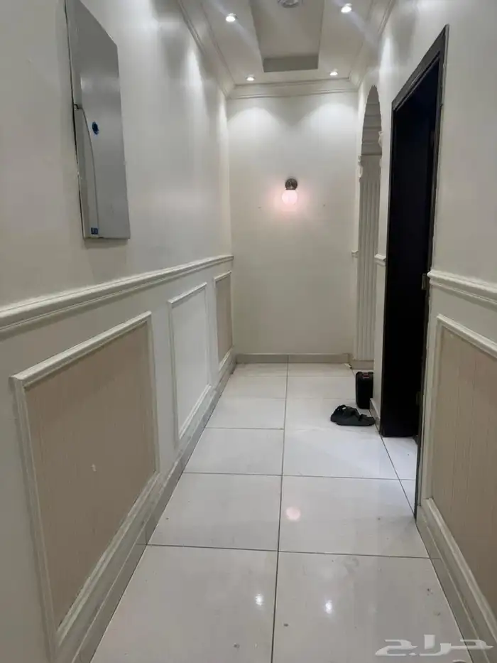 شقة للإيجار 4 غرف في المربع الذهبي بحي التيسير بجوار النهدي 0