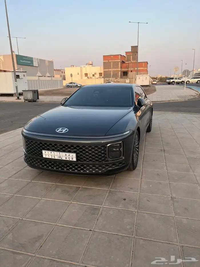 ازيرا كالجرافي 6 سلندر 3