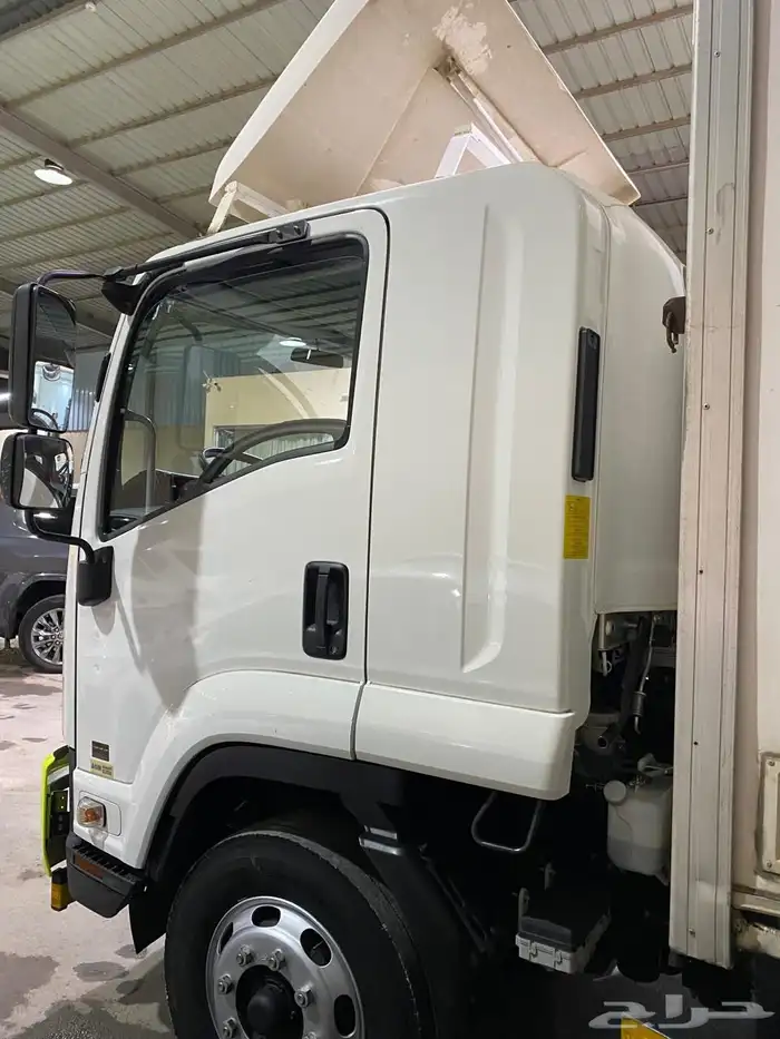 ايسوزو لوري حافظة 13طن 2020 4