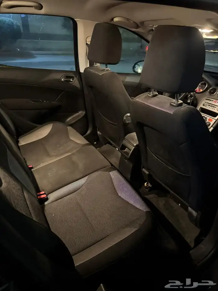 بيجو هاتشباك 3