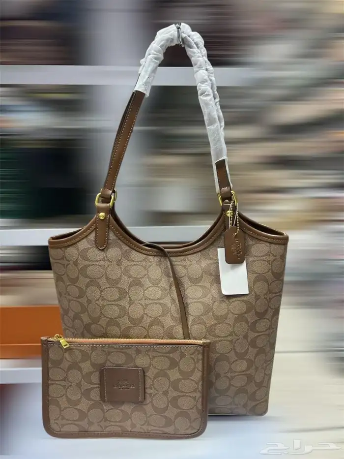 شنط درجه أولى جميع الماركات بأسعار مناسبه للدوامات وللجامعه 32