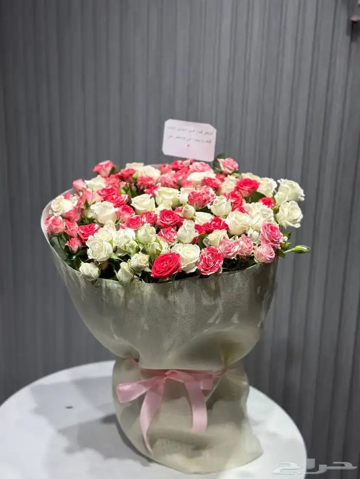 مندوب توصيل هدايا او تنسيق تغليف الهدايا 16