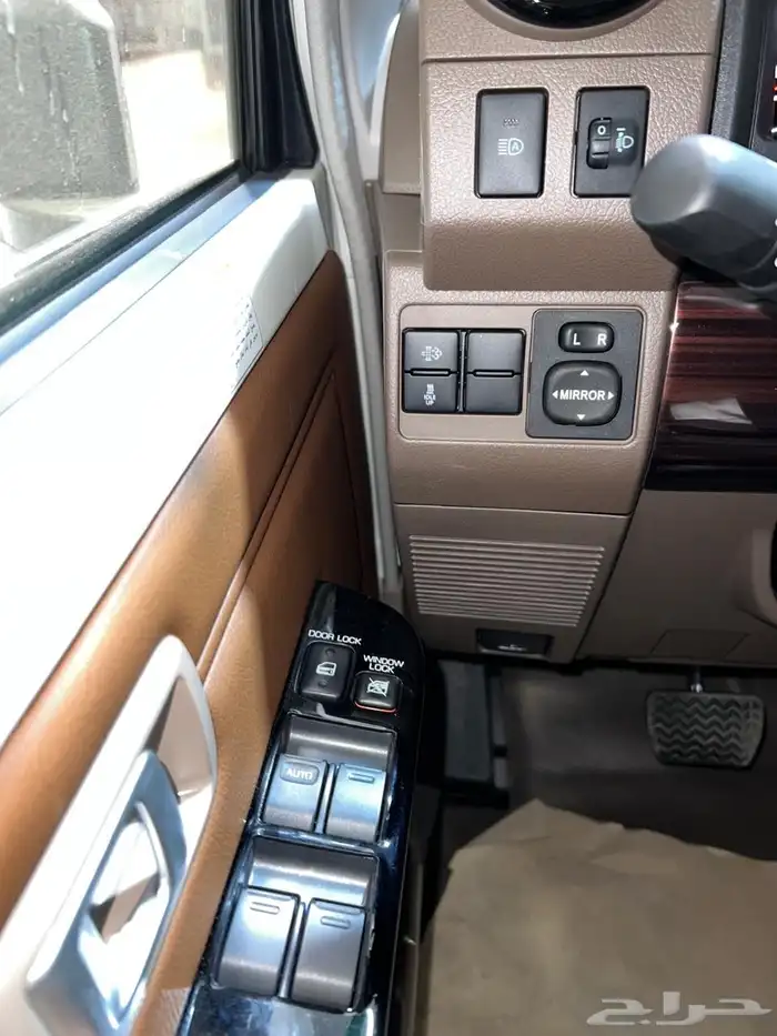 شاص تويوتا غمارتين 2025 فل كامل رفرف سعودي ديزل 2.8 12