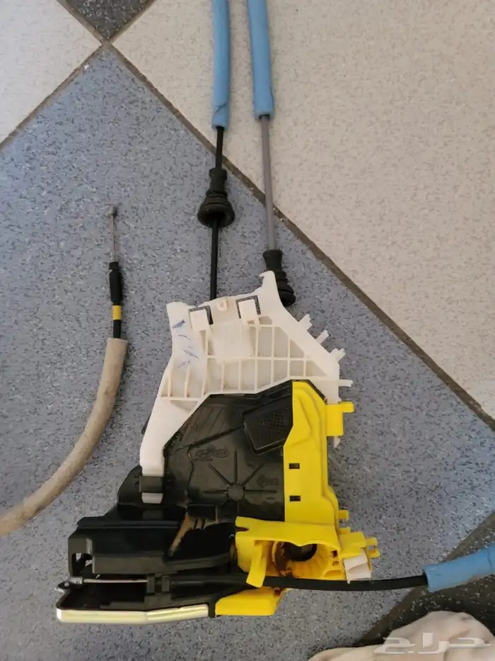 ازيرا هونداي 2014 سنتر لوك باب خلفي 5