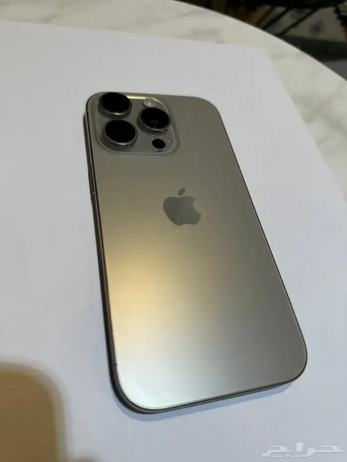للبيع جوال ايفون 16 برو تيتانيوم طبيعي مستعمل 4