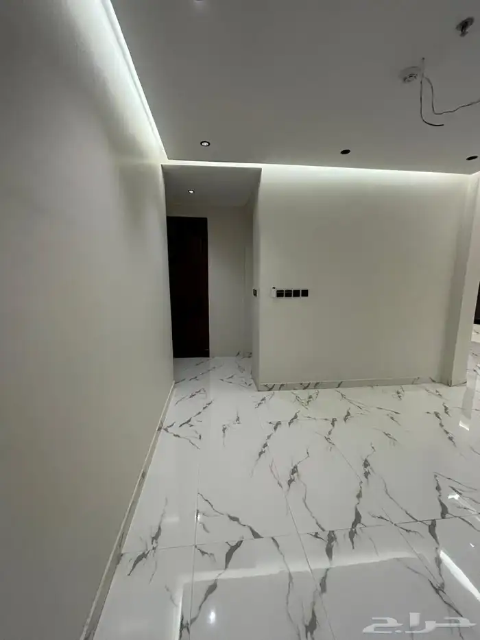 شقة جديدة للايجار السنوي مخطط ثروة السيف 1