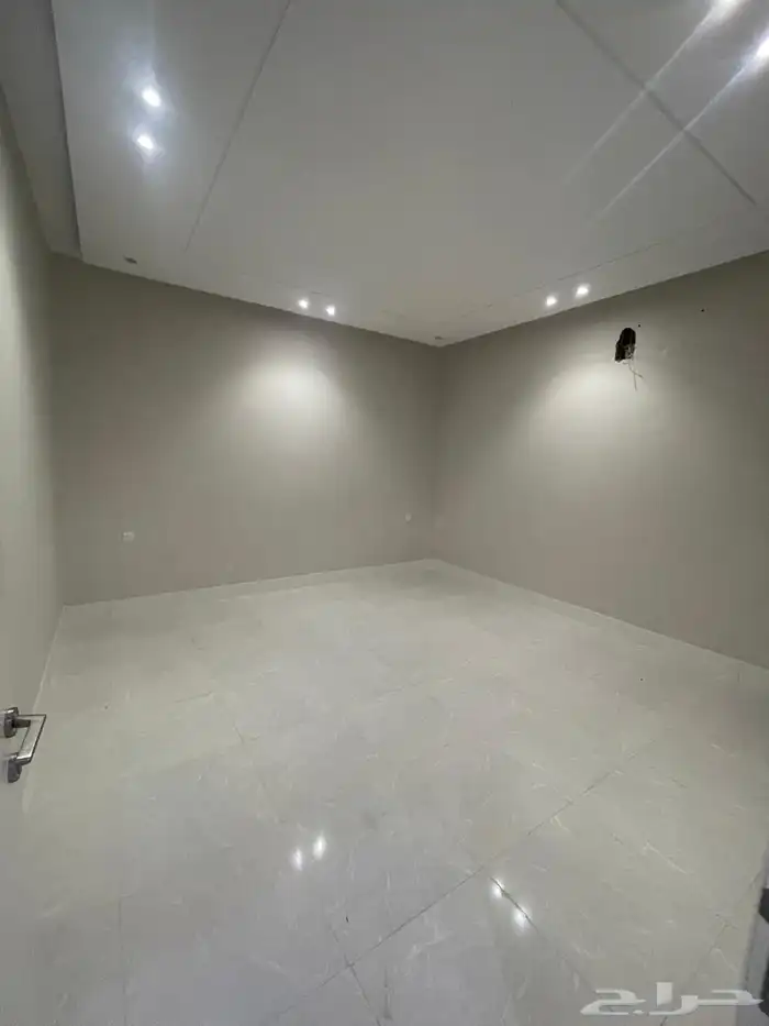 دور للايجار على نجم الدين 4