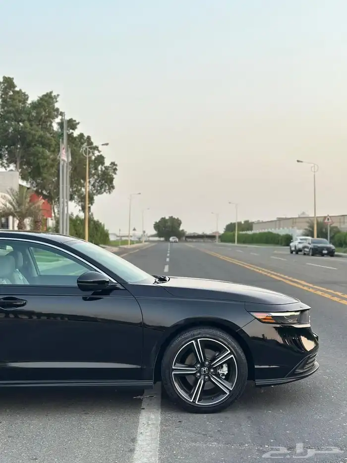 هوندا اكورد سبورت 2023 هايبرد 8