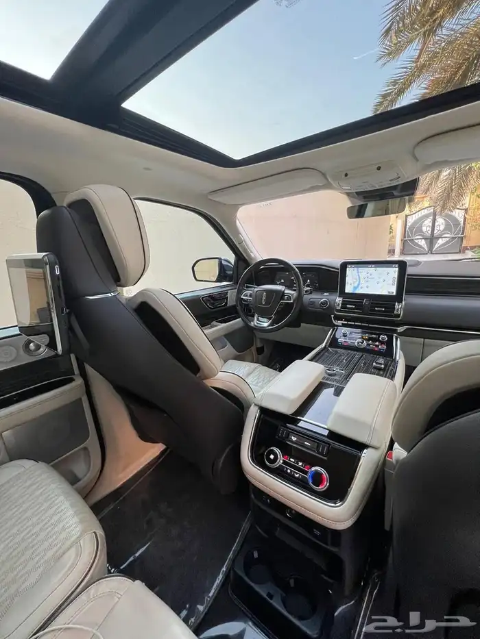 لنكولن نافيجتور 2021 اعلى فئة بريزيدنشال نظيف جدا 12