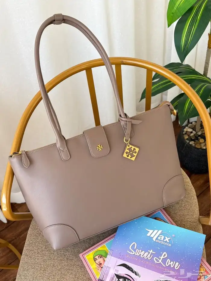 شنط درجه أولى جميع الماركات بأسعار مناسبه للدوامات وللجامعه 16